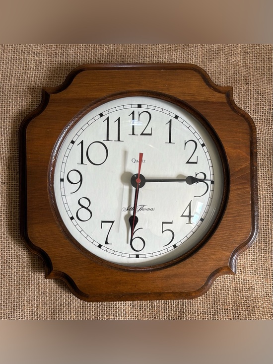 Seth Thomas Other - Vintage Seth Thomas Analog Wall Clock Sculpted Octagonal Wood Frame WORKS